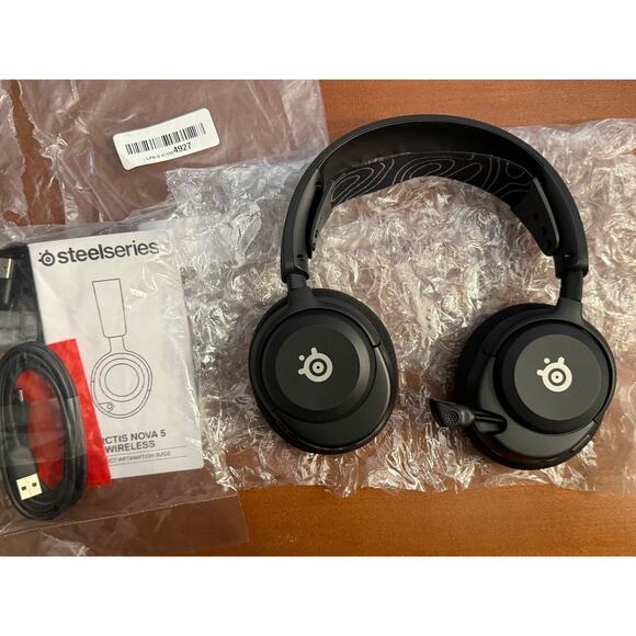 No Box Steel Series Arctis Nova 5 Wireless Refurbished - Picture 1 of 9